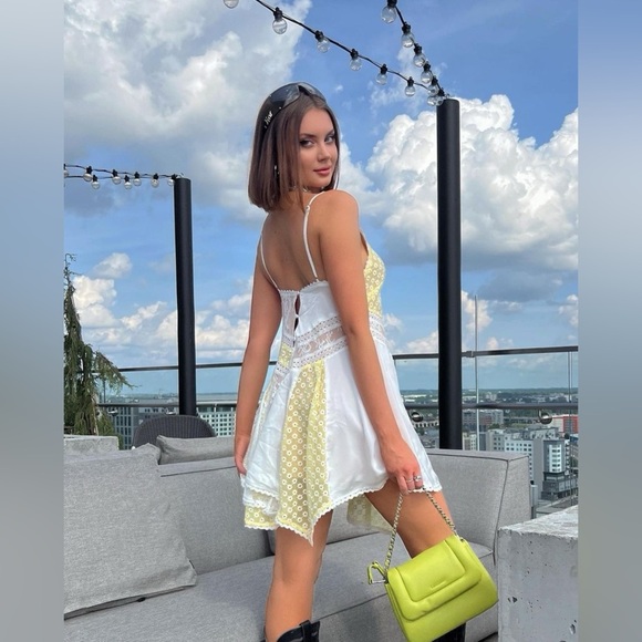 MAJORELLE Cady Mini Dress in Ivory & Pale Yellow S - Picture 4 of 16